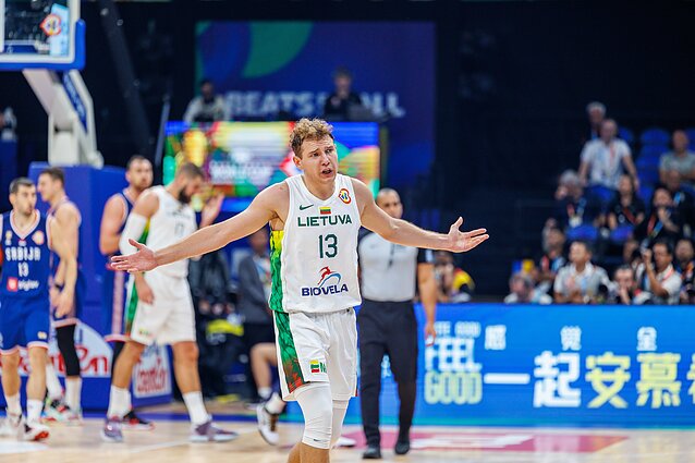 Lithuanian basketball team lost quarter-final game against Serbia 