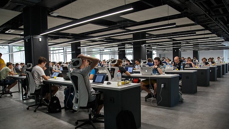 Sportas ir ekonomika: kokią įtaką rungtynės viduryje dienos daro BVP kūrimui?