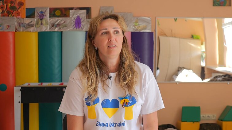 Aktyviaja ukrainiete vadinama Jana: esu dėkinga, kad galiu čia dirbti, nes nežinau, kaip būčiau ištvėrusi