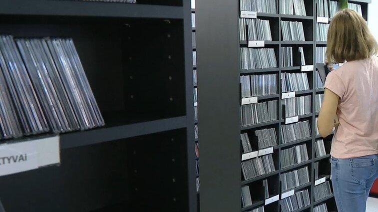 Knygos kiekvienam prabyla savaip: lankytojų laukia atnaujinta Lietuvos audiosensorinė biblioteka