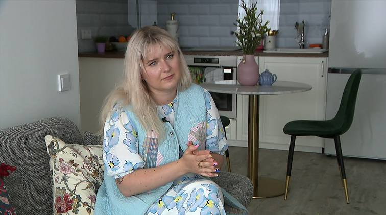 Tik dėvėtose parduotuvėse rūbų ieškanti kaunietė Augustė Barbora: anksčiau buvo gėda, dabar čia eit madinga