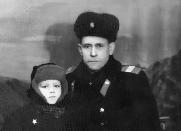 Vytautas Grigaravičius vaikystėje su tėčiu