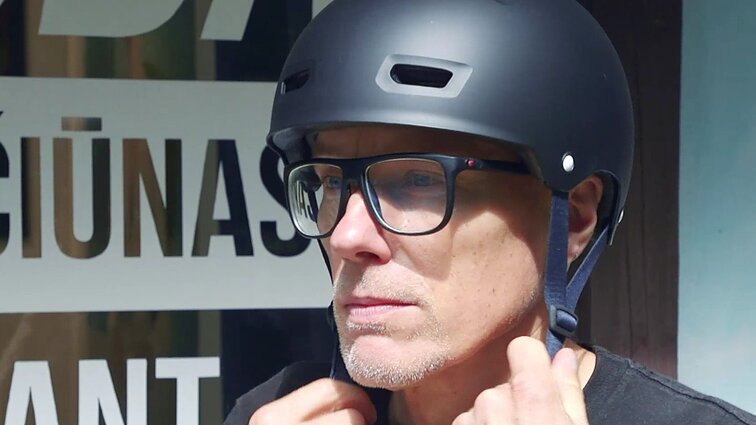 Pakvaišę dėl ratų. Algis Kriščiūnas: esu dviračių žmogus, būnant 20-ties automobiliai man siejosi su perdėtu „mieščionizmu“