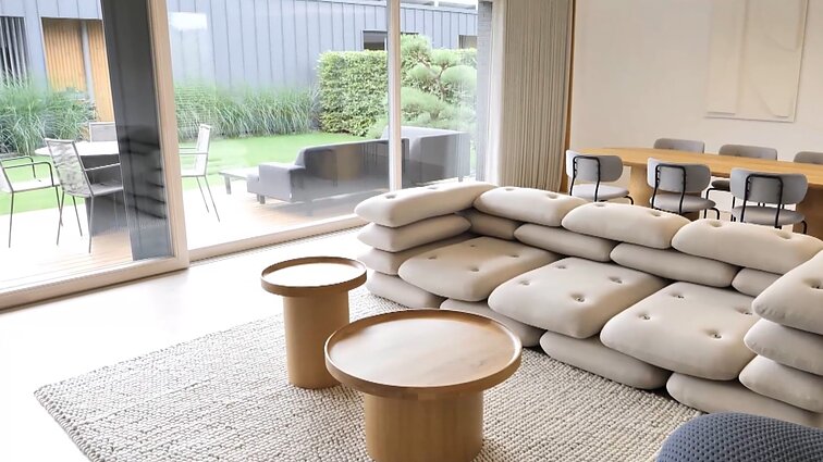 Vieno aukšto name sukūrė kvėpuojančios erdvės pojūtį: atsisakyta visko, kas nereikalinga