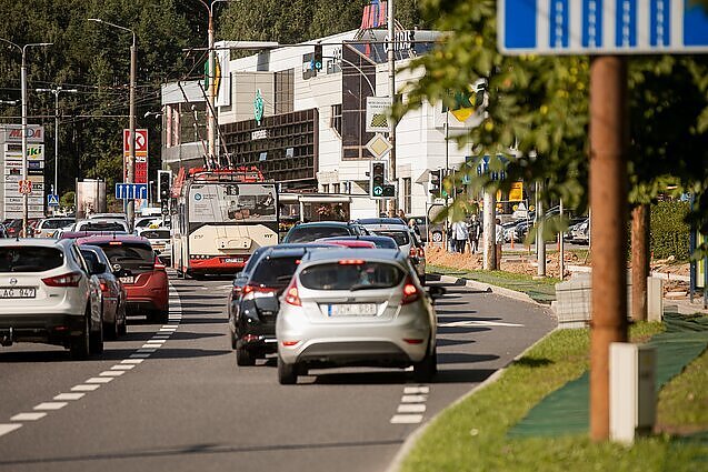 Metinė situacijos kelių sektoriuje apžvalga: verslo ir savivaldybių atstovai ragina valdžią didinti investicijas į kelius