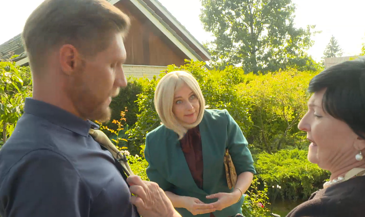 Dviračio žinios. Moterys privalomojoje karo tarnyboje, rinkiminių apygardų perbraižymas bei antivilnietiška socialdemokratų strategija