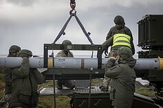 Lietuvos kariai Norvegijoje atliko pirmuosius kovinius šaudymus su NASAMS sistema Lietuvos kariai Norvegijoje atliko pirmuosius kovinius šaudymus su NASAMS sistema