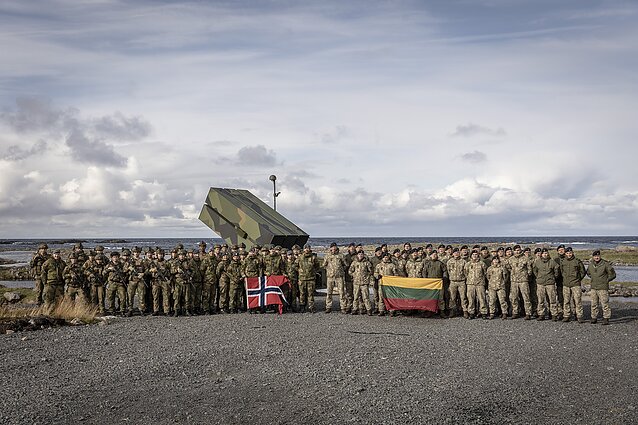 Lietuvos kariai Norvegijoje atliko pirmuosius kovinius šaudymus su NASAMS sistema Lietuvos kariai Norvegijoje atliko pirmuosius kovinius šaudymus su NASAMS sistema