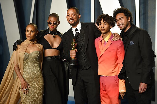 Jada Pinkett Smith ir Willas Smithas su vaikais Jadenu, Willow ir aktoriaus sūnumi iš ankstesnių santykių Trey Jada Pinkett Smith ir Willas Smithas su vaikais Jadenu, Willow ir aktoriaus sūnumi iš ankstesnių santykių Trey