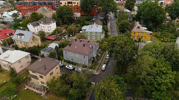 Atspindžiai. Paveldo kolekcija. Turtinga kuklaus medinuko Žaliakalnyje istorija: kad būtų prikeltas, kaupiami tarpukario lobiai