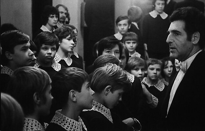 Choras „Ąžuoliukas“ mini kolektyvo įkūrėjo Hermano Perelšteino 100-ąsias gimimo metines: sekmadienį koncertuos Vilniaus Šv. Juozapo bažnyčioje