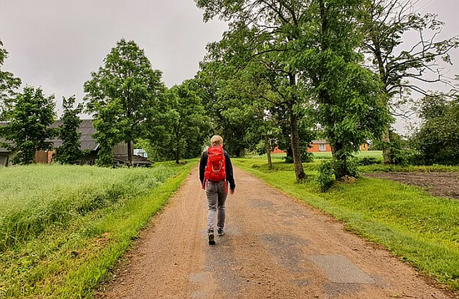 Rašytoja Jurgita Lieponė apie savo knygą, kurioje aprašytas piligrimų kelias per Lietuvą: kelyje sutinki žmonių su įvairiomis istorijomis