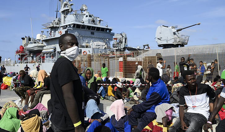 „Artėjama prie humanitarinės katastrofos“: ko imsis Italija ir Europa po migrantų bangos į Lampedūzą?