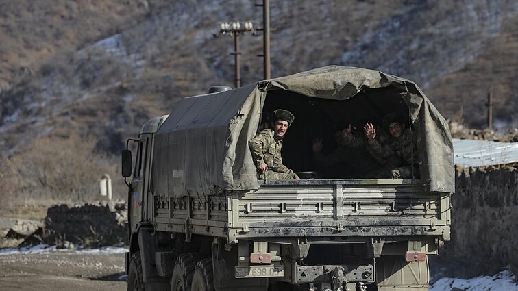 Azerbaidžanas skelbia kovinę operaciją Kalnų Karabache – teigia siekiantis nuginkluoti armėnų pajėgas