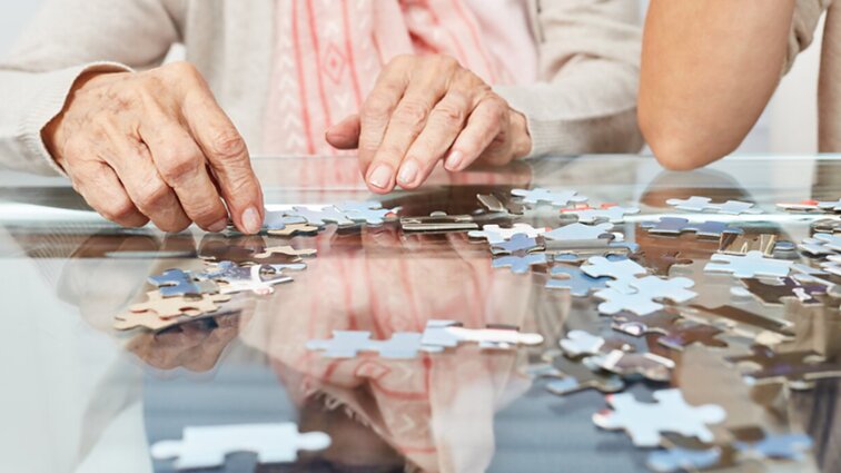 Pasaulinį Alzheimerio mėnesį – dėmesys vienai didžiausių XX a. epidemijų: raginama pasirašyti dėl nacionalinės demencijos strategijos