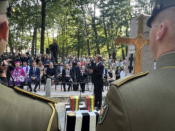 The remains of Jonas Polovinskas-Budrys and of his wife were reburied in Klaipėda The remains of Jonas Polovinskas-Budrys and of his wife were reburied in Klaipėda