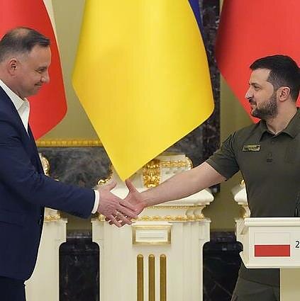 AP  nuotr., Анджей Дуда и Владимир Зеленский