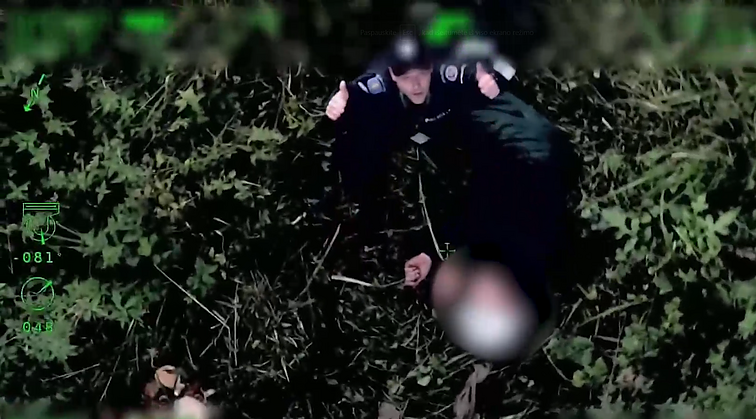 VSAT sraigtasparnio įgula rado miške pasiklydusį vyrą