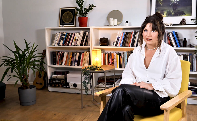 Kamilė Gudmonaitė apie skyrybas, netektis ir kūrybą: skausmas ir kriziniai laikotarpiai – ne be reikalo skirti žmogui