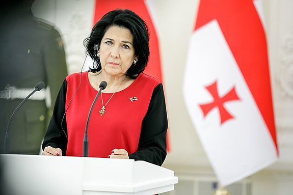 Sakartvelo vadovei – valdančiųjų ruošiama interpeliacija: Vyriausybė nepatvirtino ir jos kelionės į Vilnių