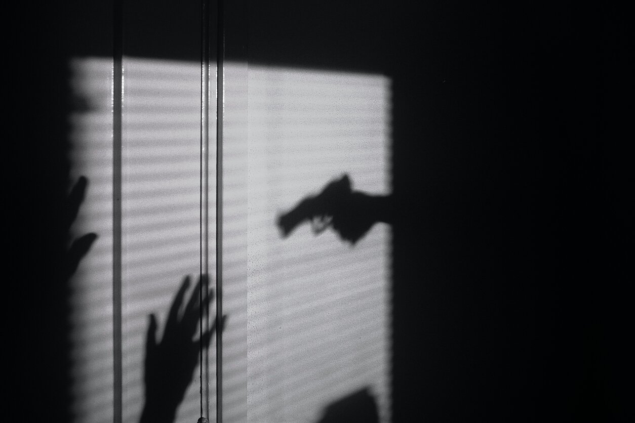 Shotgun (associative image)