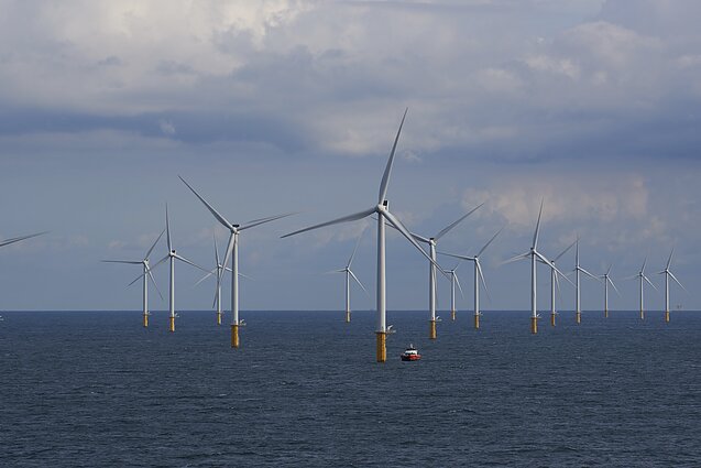 Offshore wind farm (associative image) Offshore wind farm (associative image)