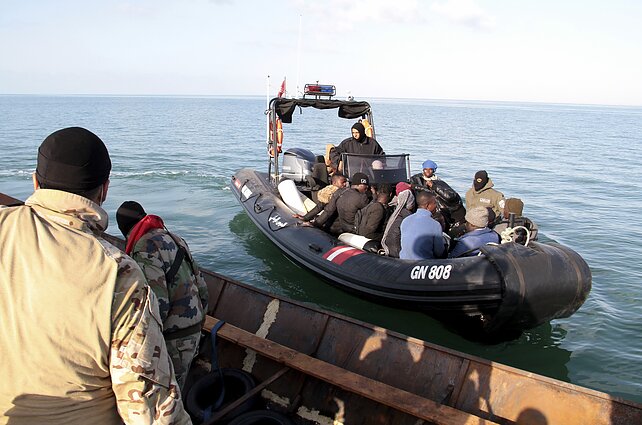 Migrantai. Asociatyvi Migrantai. Asociatyvi