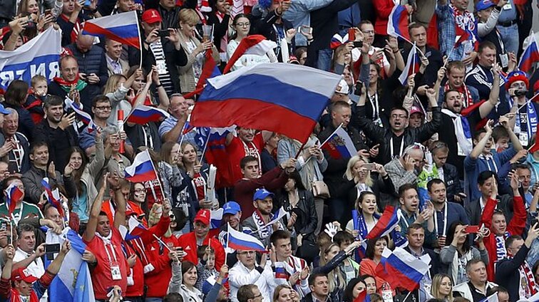 Sportas. Orai. Po UEFA sprendimo į turnyrus grąžinti Rusijos jaunimo rinktines – prieštaringa Europos reakcija