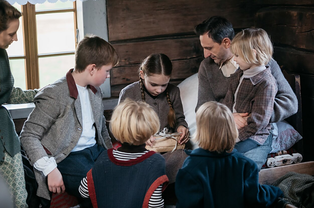 Kino naujienos. Nuo šiandien galima išvysti lietuvišką dokumentinį filmą „Bučiuoju, Juozas“