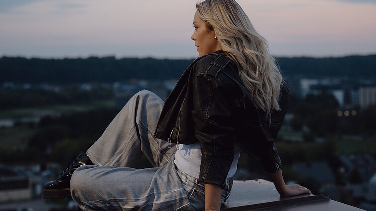 Liepos Mondeikaitės klipo filmavimo akimirka