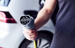 Elektromobilio įkrovimas Elektromobilio įkrovimas