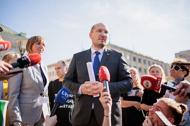 Švietimo ministro Gintauto Jakšto susitikimas su streikuojančiais mokytojais ir komentarai žiniasklaidai