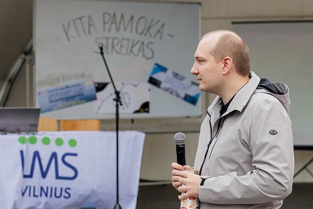 Antroji mokytojų streiko diena. Gintautas Jakštas