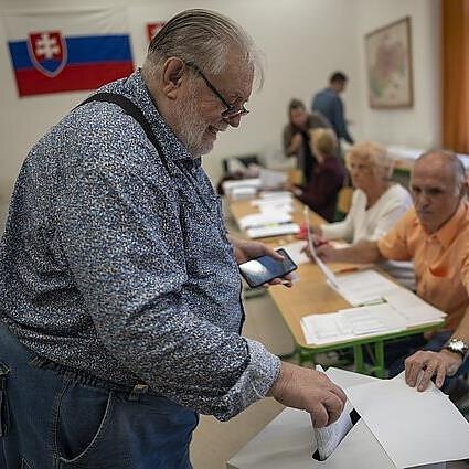 E. Blažio / LRT nuotr., Mokytojų streikas Vilniuje, prie Vyriausybės 