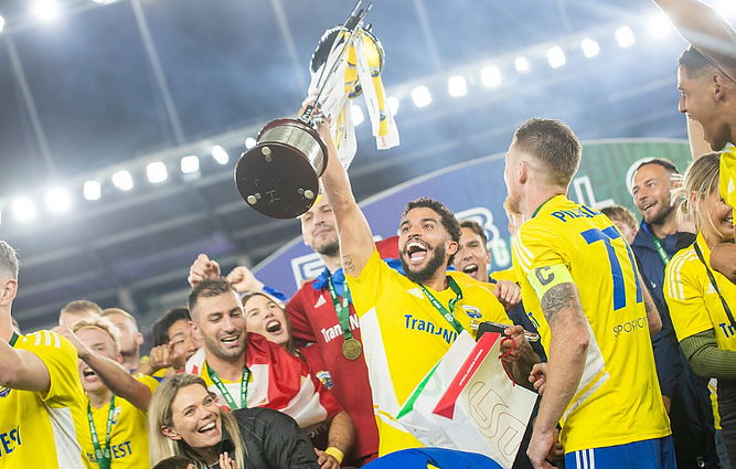 Sportas. Orai. Pirmoje lygoje pirmaujantys Vilniaus rajono „TransInvest“ laimėjo LFF taurę