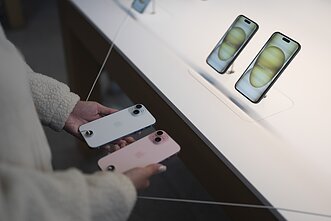 „iPhone 15“ serija