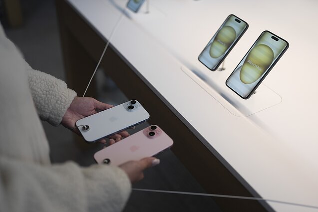 „iPhone 15“ serija
