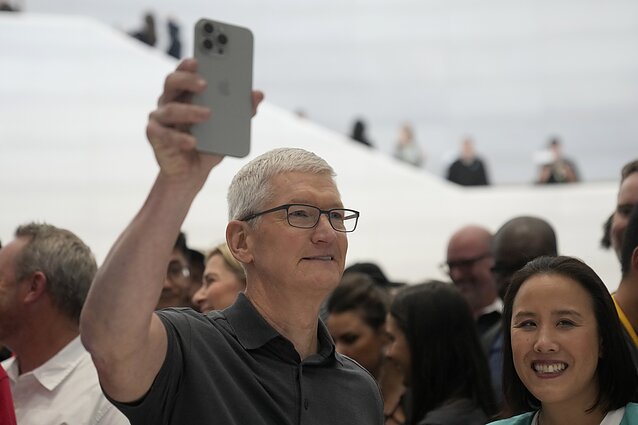 „iPhone 15“ serija