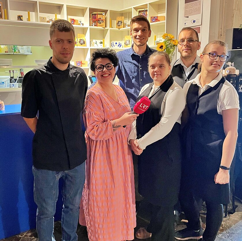 I.Stankutės /LRT nuotr., Pirmas blynas kolektyvas ir Viktorija Urbonaitė
