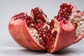 Ryto klausimas. Gyvybė, grožis ar nesantarvė – kuris simbolis nėra priskiriamas granato vaisiui?