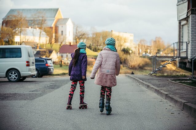 Children (associative image) Children (associative image)
