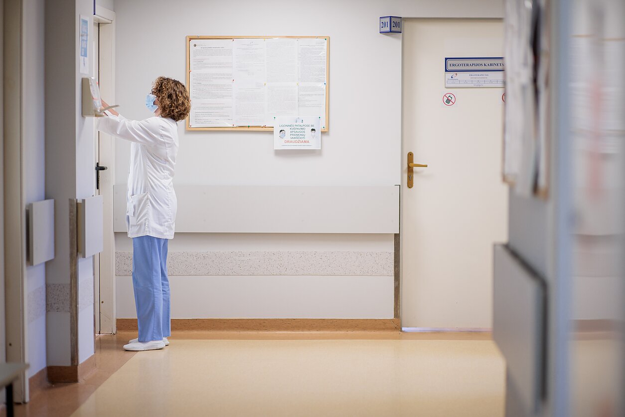 Ligoninė / Asociatyvi 