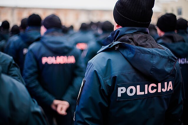 Įvairių departamentų pareigūnai nerimauja dėl naujo statuto: įstatymų pakeitimai sumažintų soc. garantijas