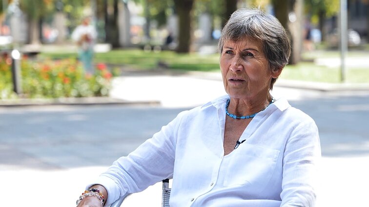 73-ejų Lukrecijos geros savijautos paslaptis – grūdinimasis: šaltas vanduo supurto smegenis ir Alzheimeris atsitraukia