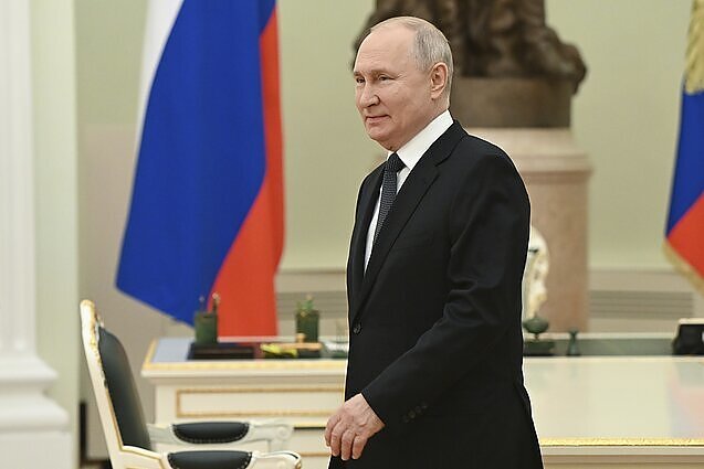 Žinios. Rusijos žiniasklaida skelbia, kad Putinas atvyko į Kirgiziją