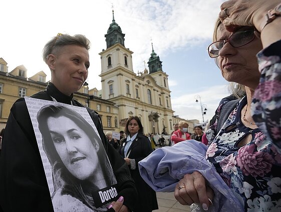 Lenkijos rinkimuose – žvilgsnis į moteris ir mažumas: valdančiųjų politika pasuko anti-europietiška kryptimi