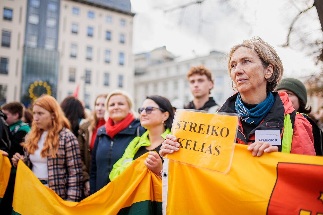 Mokytojų streikas pasiekė Vyriausybę Mokytojų streikas pasiekė Vyriausybę