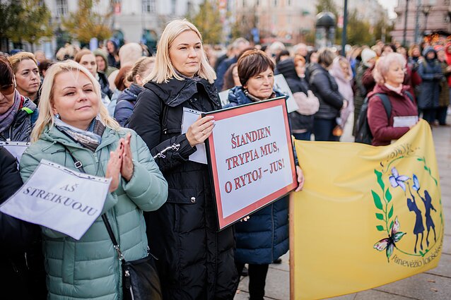  Mokytojų streikas pasiekė Vyriausybę