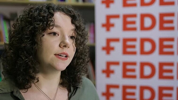 Griežta abortų politika atsisuko prieš Lenkiją: moterys bijo susilaukti vaikų, gimstamumo rodikliai krenta