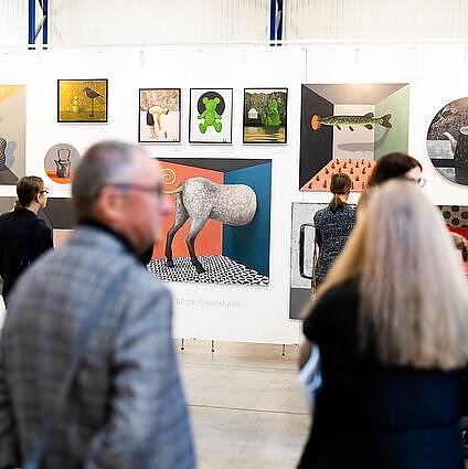 M.Savičiūtės, Laikas kultūrai. Art Vilnius: didžiausia meno galerija šiemet siūlo pabūti performeriais ir apmąstyti mūsų laiką